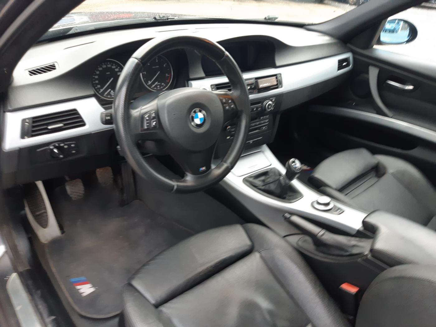 BMW Řada 3 330 XD M-PAKET