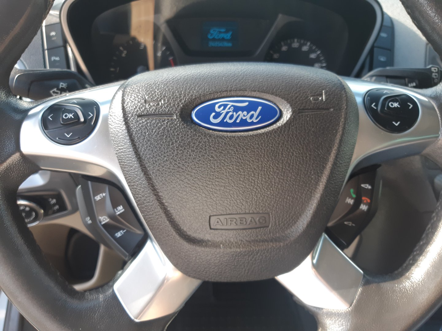 Ford Tourneo Custom 2.2 TDCI 114kW 6-MÍST