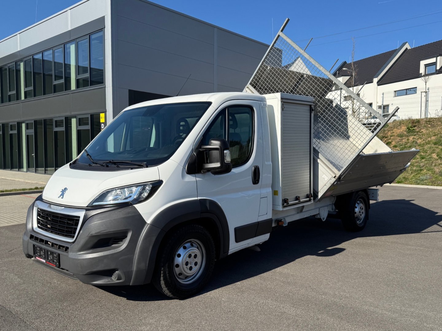 Peugeot Boxer 2.2 110kW SKLÁPĚČ